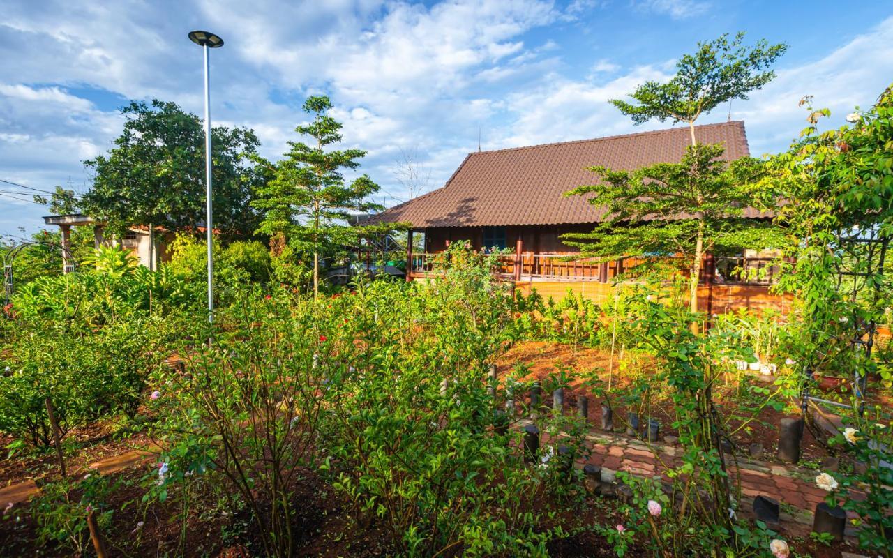 Phuong Nam Gia Trang Farmstay Gia Nghia Exterior foto
